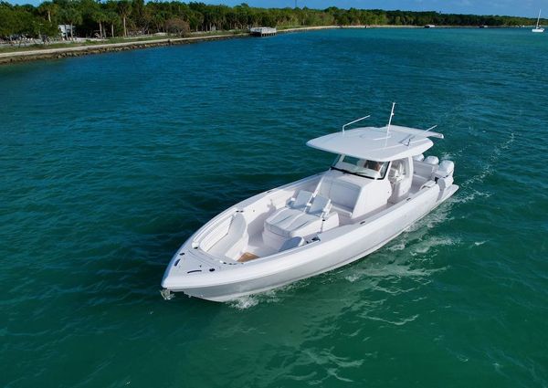 Intrepid 427 Nomad FE image