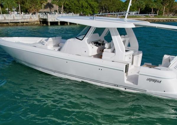Intrepid 427 Nomad FE image