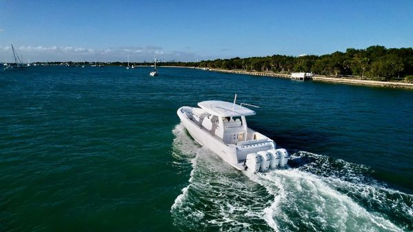 Intrepid 427 Nomad FE image