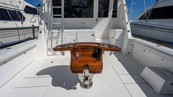Cabo 47 Flybridge Sportfisher
