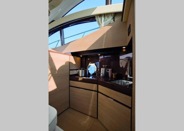 Azimut 38 Fly image