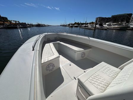 Jupiter 31 Center Console image