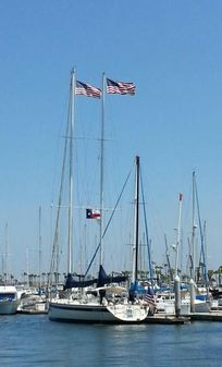 Deerfoot 72 Ketch image