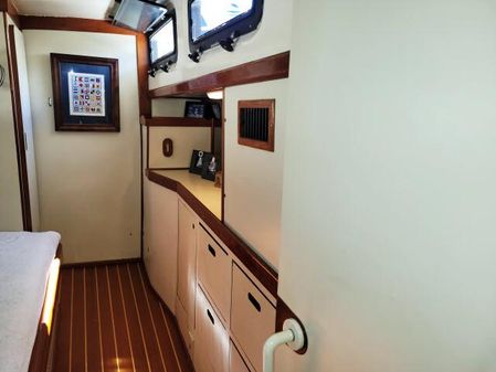 Deerfoot 72 Ketch image