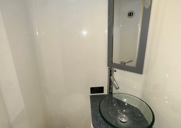 SeaVee 43 Fish-Around image