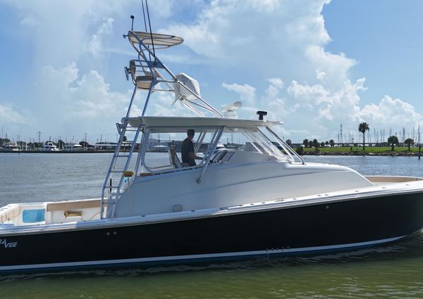 SeaVee 43 Fish-Around image