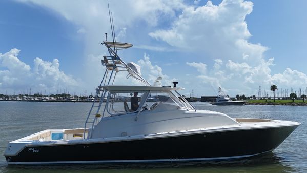 SeaVee 43 Fish-Around image