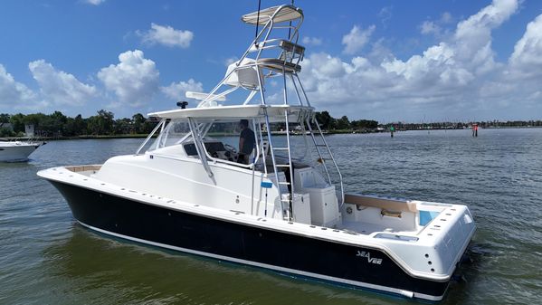 SeaVee 43 Fish-Around image