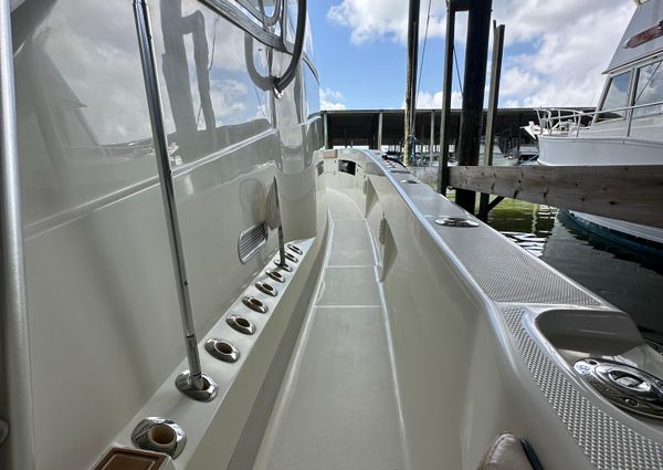 SeaVee 43 Fish-Around image