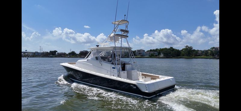 SeaVee 43 Fish-Around - main image