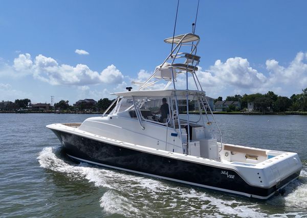 SeaVee 43 Fish-Around image