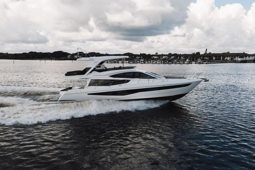 Galeon 550 Fly image