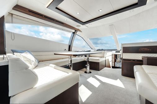 Galeon 550 Fly image