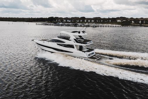 Galeon 550 Fly image