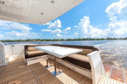 Galeon 550 Fly image