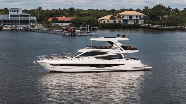 Galeon 550 Fly 