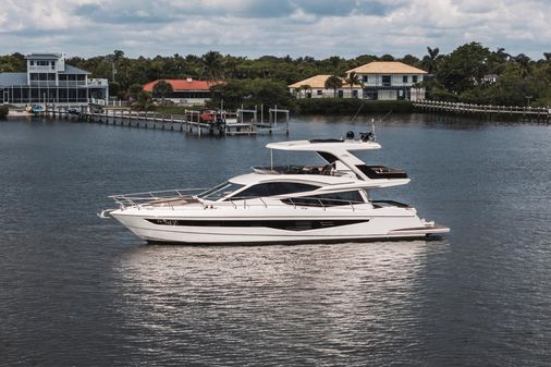 Galeon 550 Fly image