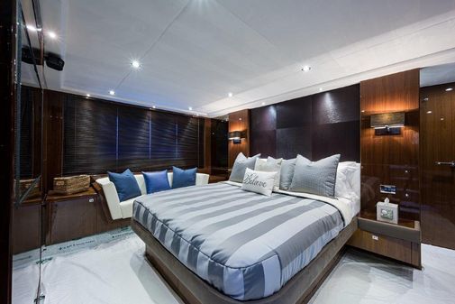 Princess Flybridge 72 Motor Yacht image