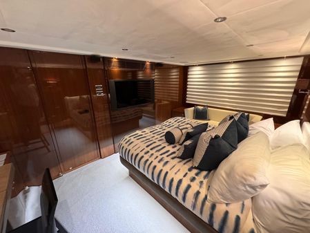 Princess Flybridge 72 Motor Yacht image