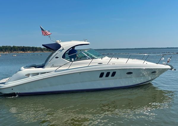 Sea Ray 38 Sundancer image