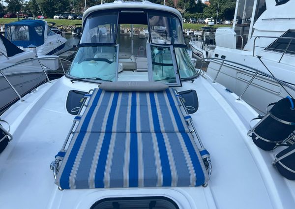 Sea Ray 350 Sundancer image