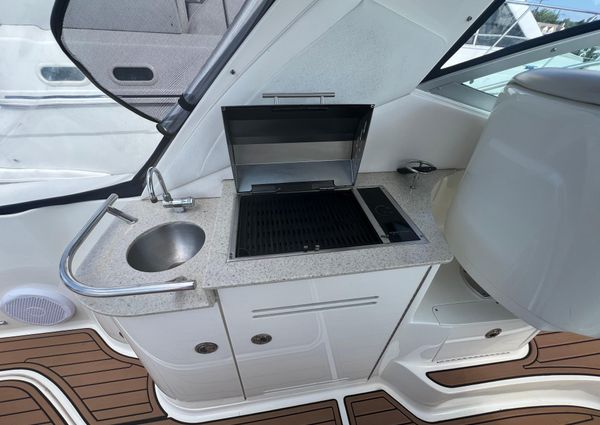 Sea Ray 350 Sundancer image