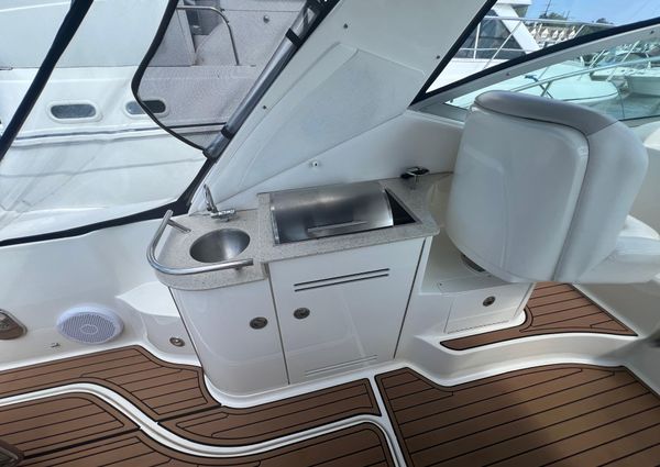 Sea Ray 350 Sundancer image