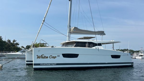 Fountaine Pajot Lucia 40 