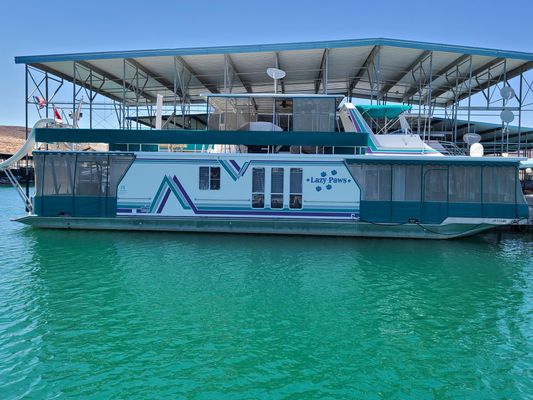 Sharpe Houseboat - main image