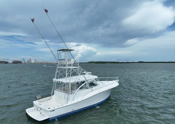 Luhrs 41 Open image