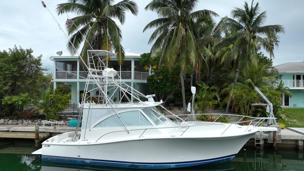 Luhrs 41 Open 