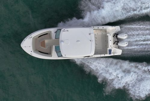 Boston Whaler 280 Vantage image