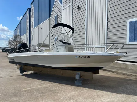 Boston Whaler 210 Dauntless image