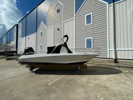 Boston-whaler 210-DAUNTLESS image