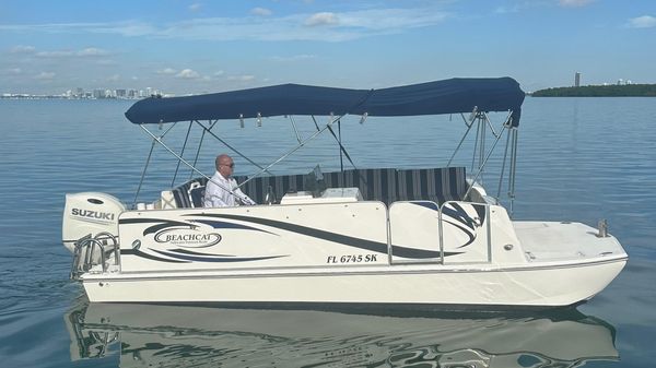 Beachcat 20 Pontoon 