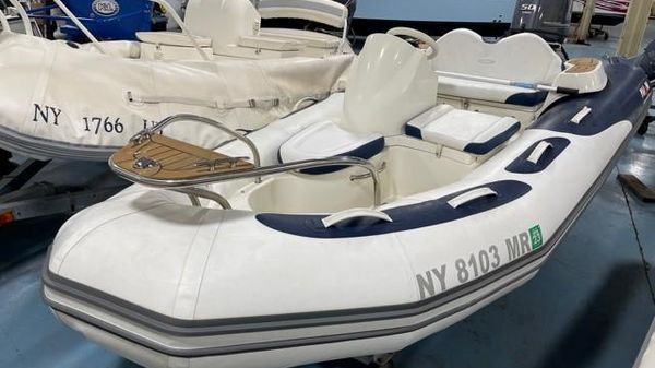 Zodiac Avon SS 380 DL NEO 