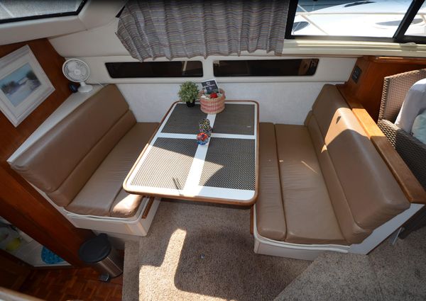 Carver 33-AFT-CABIN image