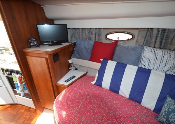 Carver 33-AFT-CABIN image