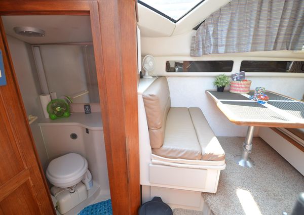 Carver 33-AFT-CABIN image