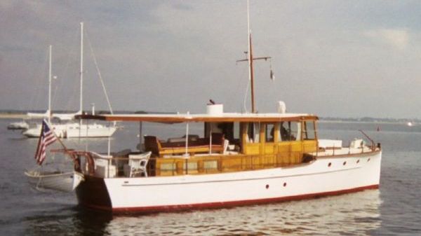 Elco 42 Flat Top Cruiser