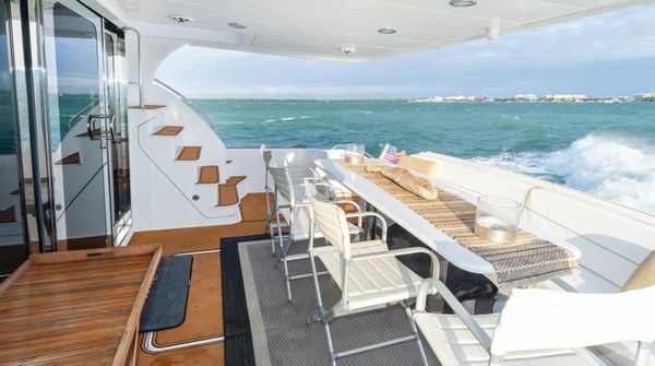 Hatteras 64 Motor Yacht image