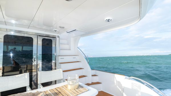 Hatteras 64 Motor Yacht image