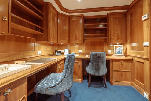Royal Denship Custom image
