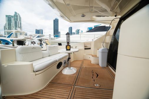 Azimut 55 flybridge image