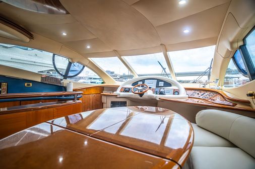 Azimut 55 flybridge image