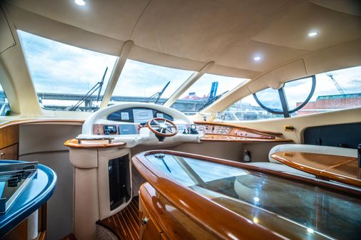 Azimut 55 flybridge image