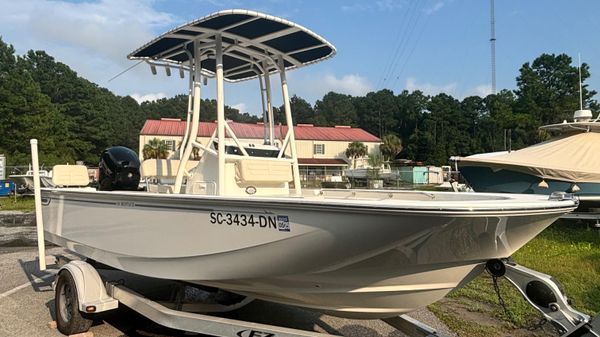 Boston Whaler 190 Montauk 