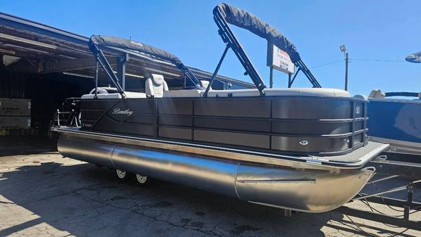 Bentley-pontoons LEGACY-223-NAVIGATOR image