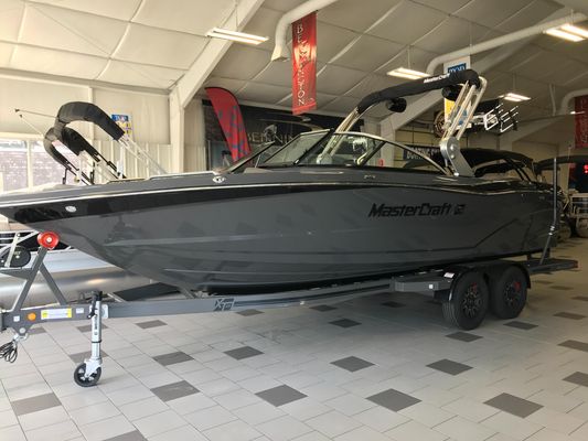 Mastercraft XT23 - main image