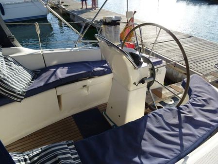 Bavaria 32 image